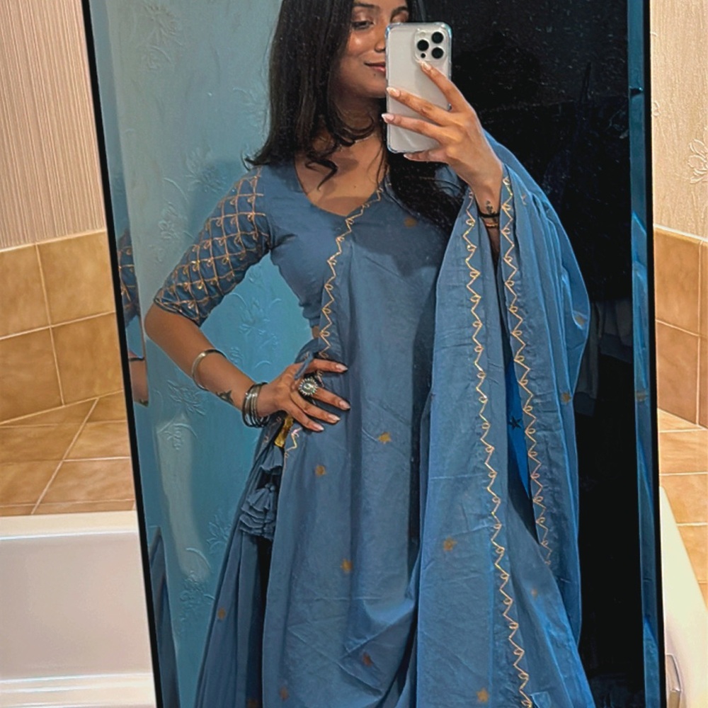 Elegant Blue Women's Dress